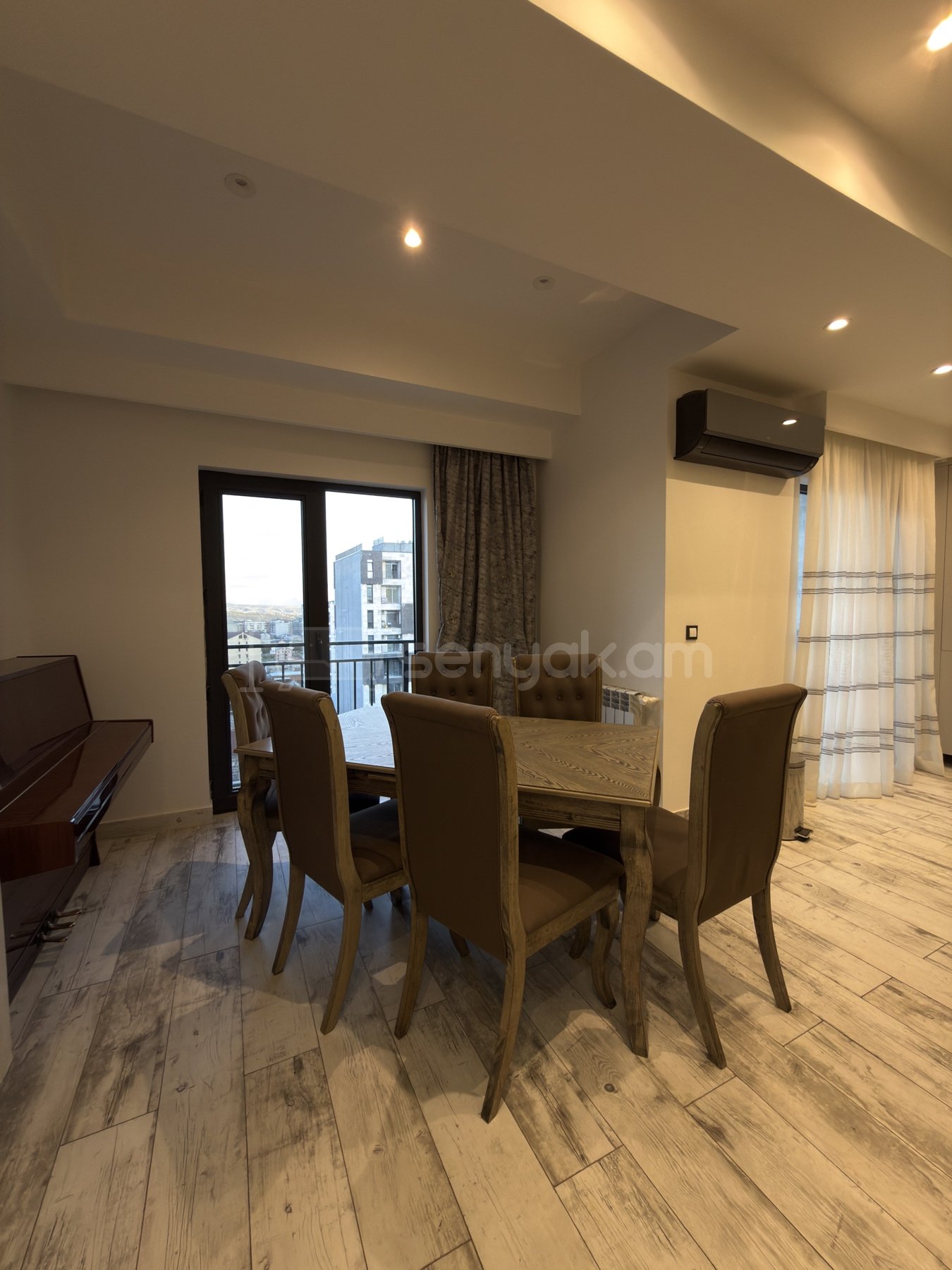 3 Սենյականոց Բնակարան Նորակառույցում, 87քմ, 5/8 հարկ, Դիզայներական Վերանորոգված