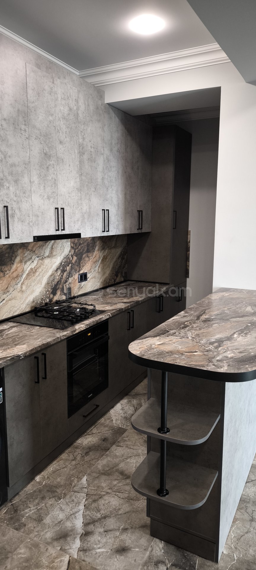 3 Սենյականոց Բնակարան Նորակառույցում, 77քմ, 1/4 հարկ, Դիզայներական Վերանորոգված