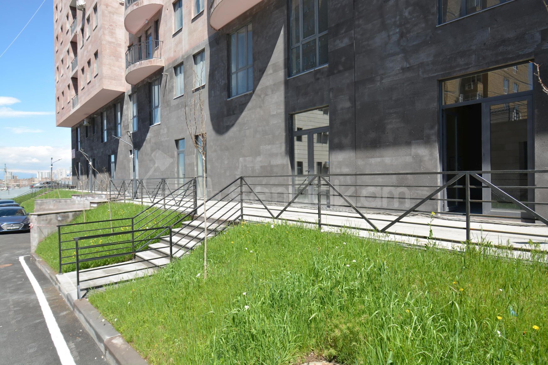 3 Սենյականոց Բնակարան Նորակառույցում, 95քմ, 9/16 հարկ, Զրոյական Վիճակում