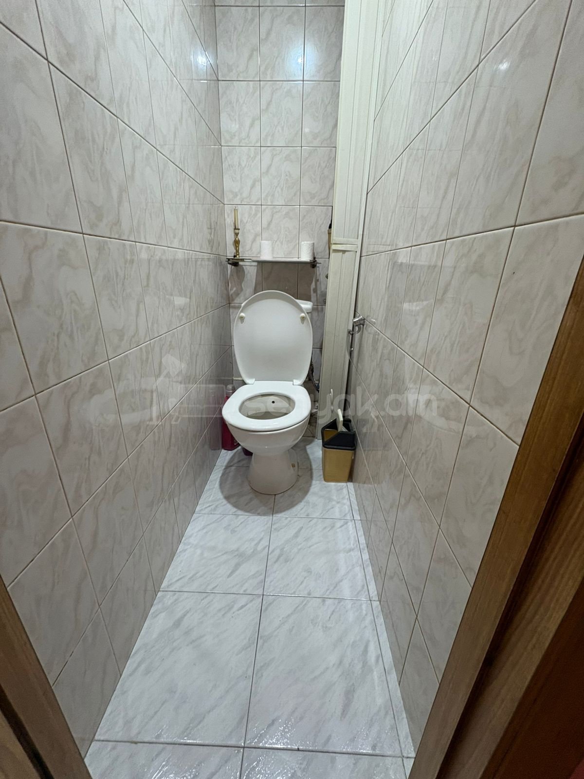 3 Սենյականոց Բնակարան Քարե Շենքում, 80քմ, 2/5 հարկ, Կապիտալ Վերանորոգված