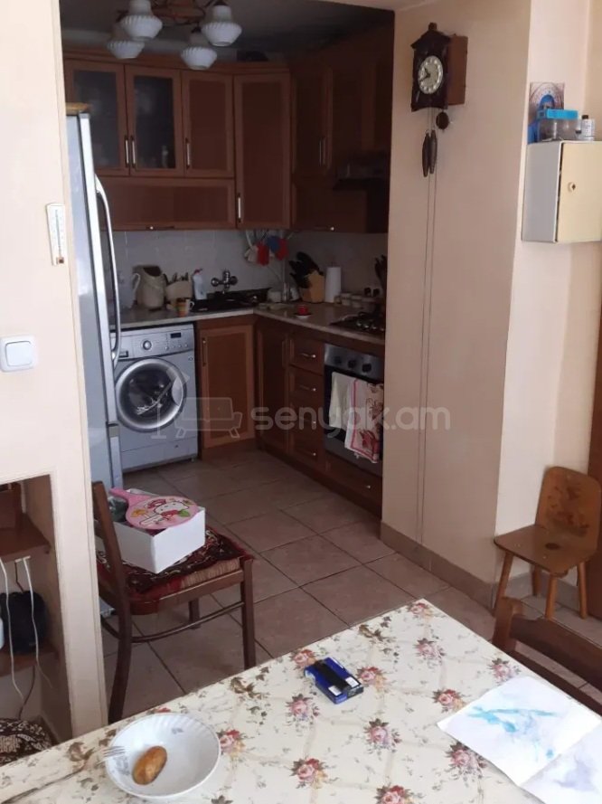 3 Սենյականոց Բնակարան Քարե Շենքում, 68քմ, 1/5 հարկ, Կապիտալ Վերանորոգված, Կահավորված