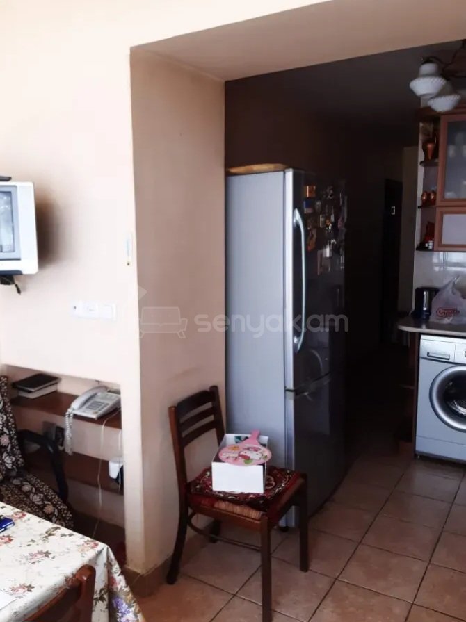 3 Սենյականոց Բնակարան Քարե Շենքում, 68քմ, 1/5 հարկ, Կապիտալ Վերանորոգված, Կահավորված