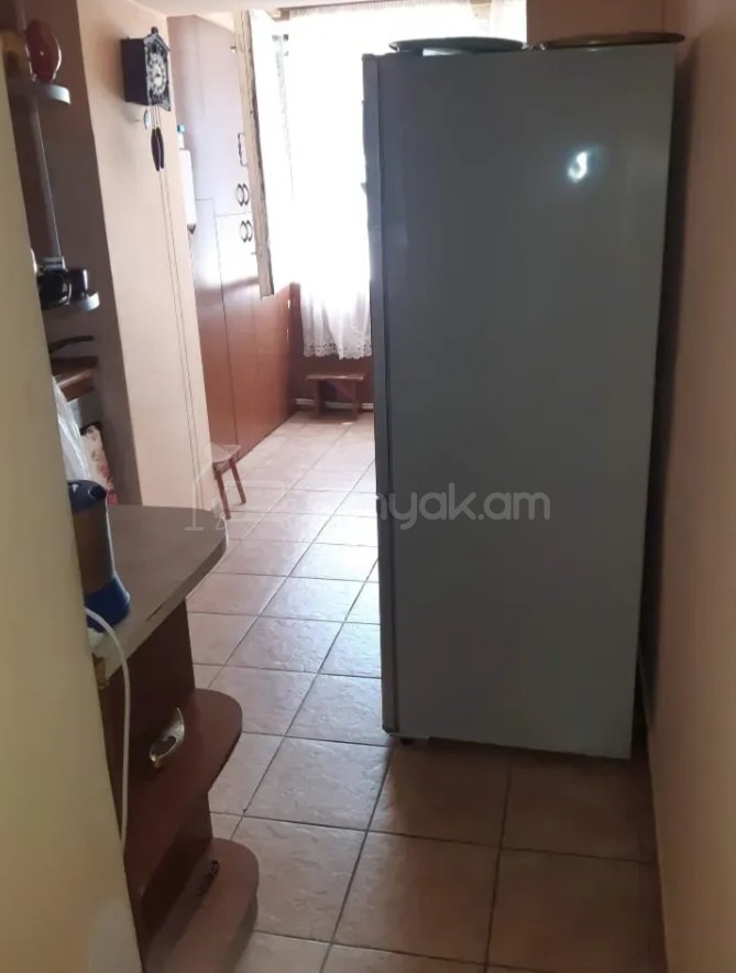 3 Սենյականոց Բնակարան Քարե Շենքում, 68քմ, 1/5 հարկ, Կապիտալ Վերանորոգված, Կահավորված