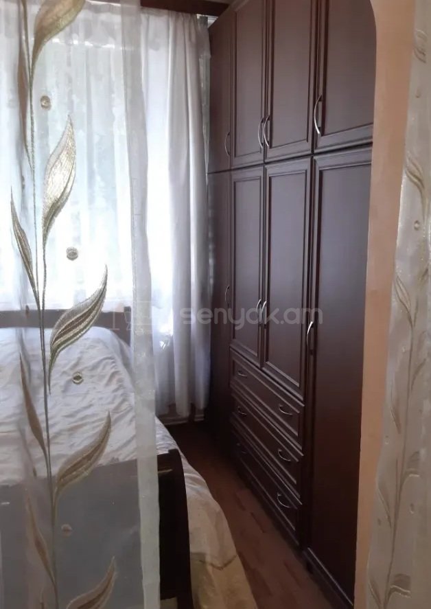 3 Սենյականոց Բնակարան Քարե Շենքում, 68քմ, 1/5 հարկ, Կապիտալ Վերանորոգված, Կահավորված