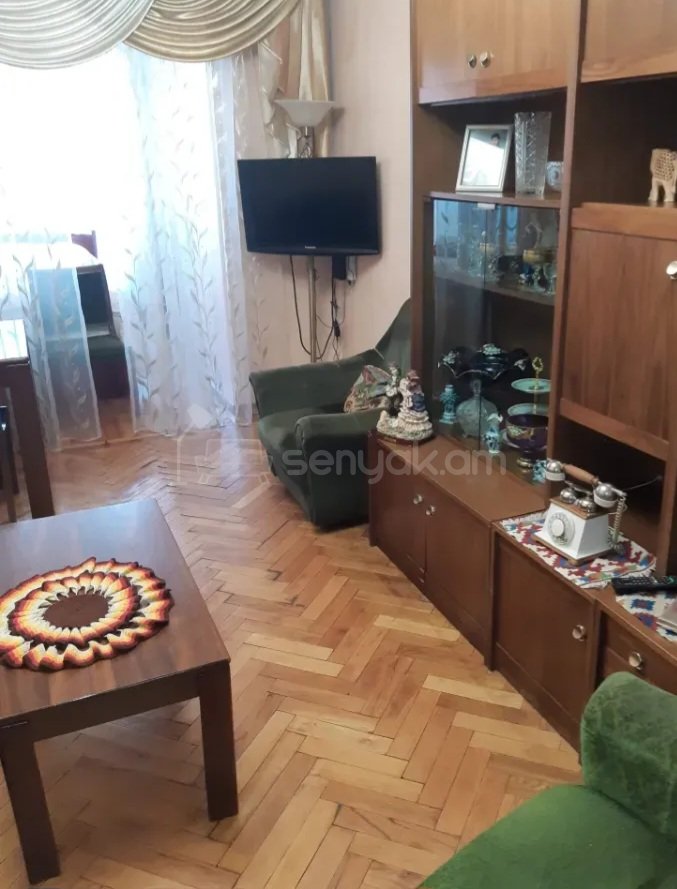 3 Սենյականոց Բնակարան Քարե Շենքում, 68քմ, 1/5 հարկ, Կապիտալ Վերանորոգված, Կահավորված