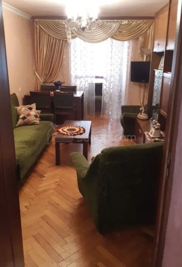 3 Սենյականոց Բնակարան Քարե Շենքում, 68քմ, 1/5 հարկ, Կապիտալ Վերանորոգված, Կահավորված