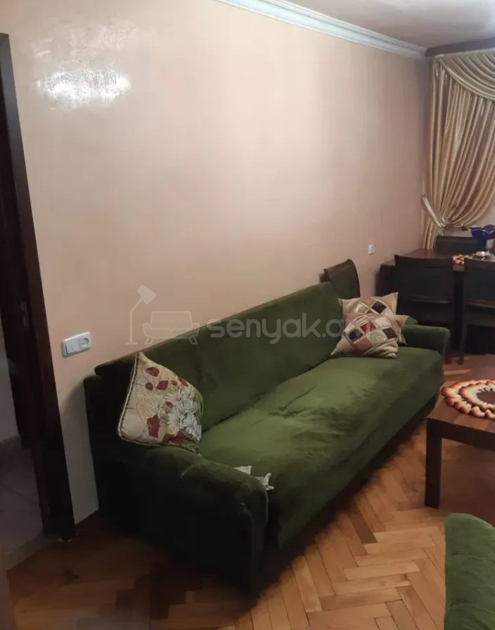 3 Սենյականոց Բնակարան Քարե Շենքում, 68քմ, 1/5 հարկ, Կապիտալ Վերանորոգված, Կահավորված