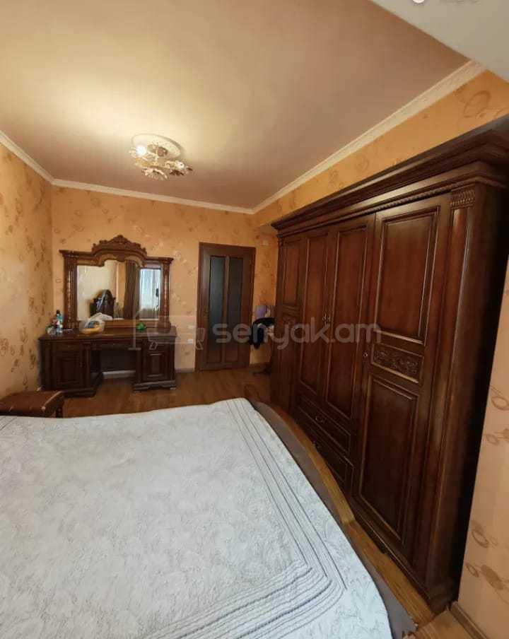 3 Սենյականոց Բնակարան, 70քմ, 8/14 հարկ, Կապիտալ Վերանորոգված