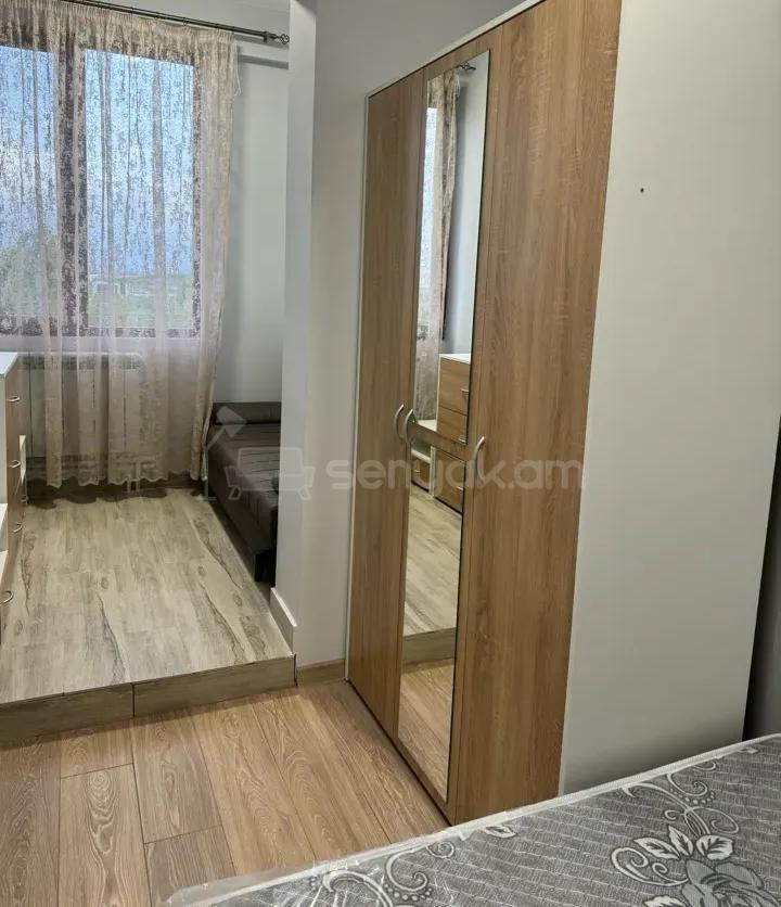 2 Սենյականոց Բնակարան, 42քմ, 7/9 հարկ, Կապիտալ Վերանորոգված, Կահավորված, Արևկող