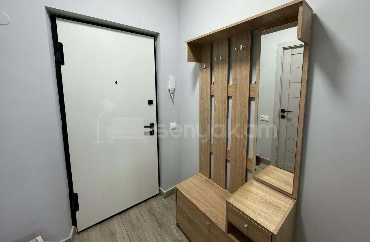 2 Սենյականոց Բնակարան, 42քմ, 7/9 հարկ, Կապիտալ Վերանորոգված, Կահավորված, Արևկող