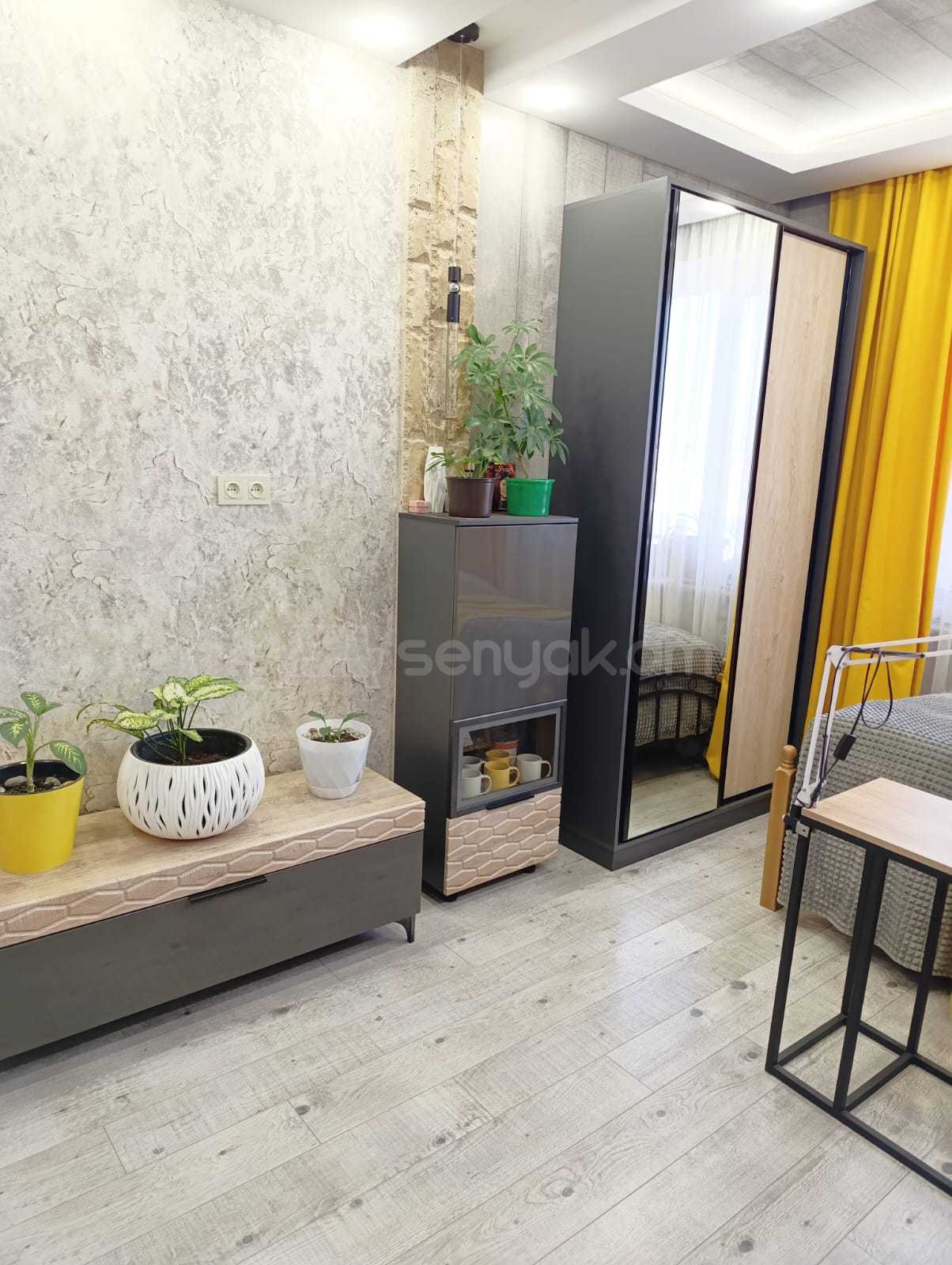 3 Սենյականոց Բնակարան Քարե Շենքում, 80քմ, 3/5 հարկ, Կոսմետիկ Վերանորոգված