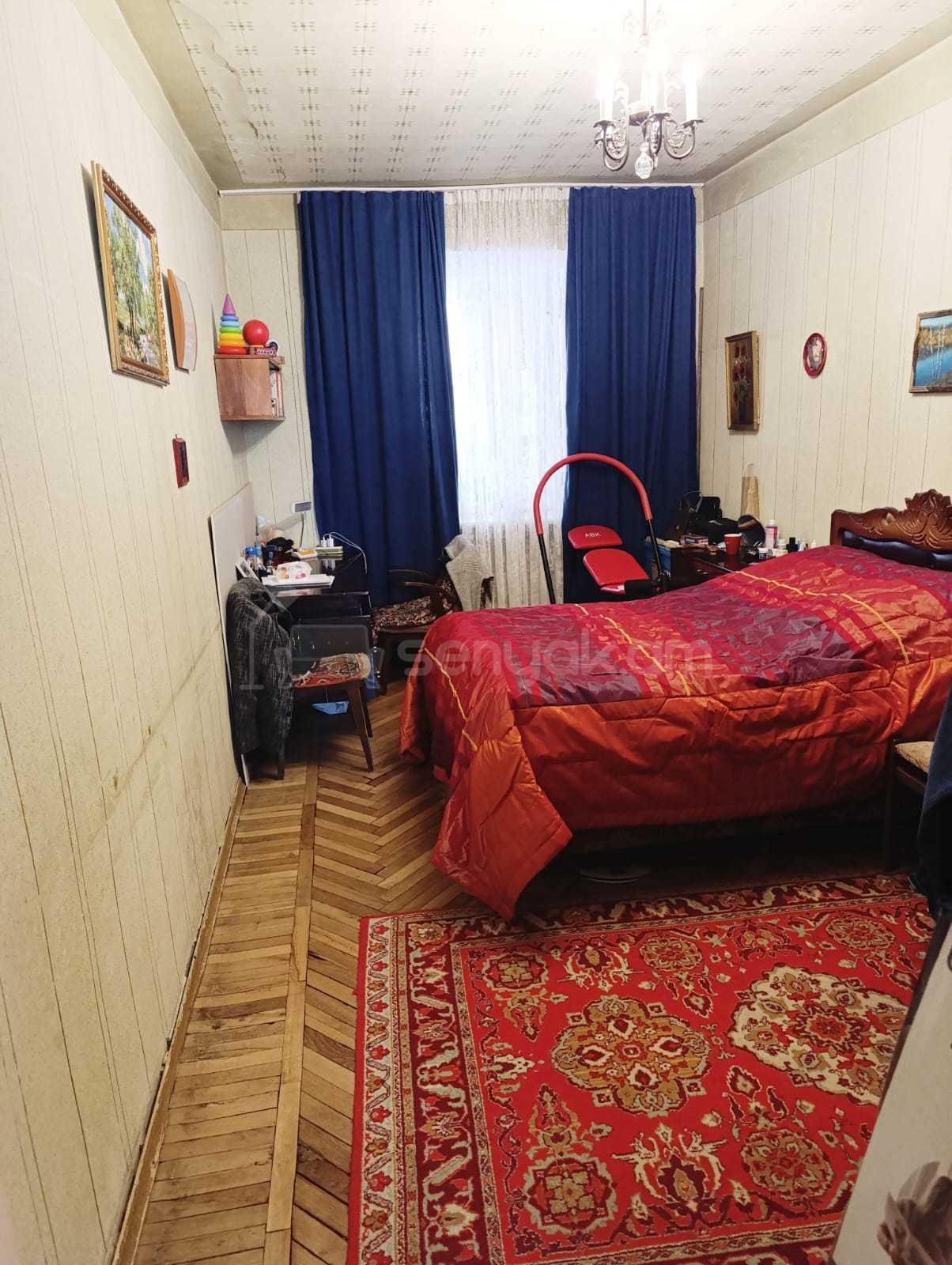 3 Սենյականոց Բնակարան Քարե Շենքում, 80քմ, 3/5 հարկ, Կոսմետիկ Վերանորոգված