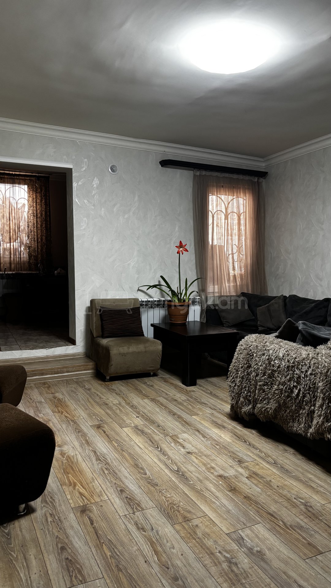 3 Սենյականոց Սեփական Տուն, 92քմ, Կոսմետիկ Վերանորոգված, Կահավորված