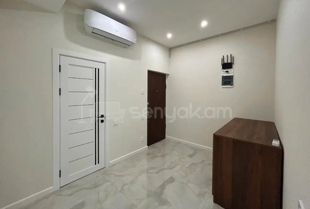 2 Սենյականոց Բնակարան Նորակառույցում, 74քմ, 15/18 հարկ, Դիզայներական Վերանորոգված, Կահավորված, Արևկող