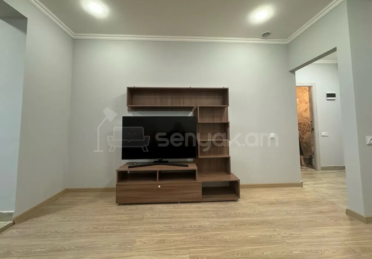 2 Սենյականոց Բնակարան, 50քմ, 7/9 հարկ, Նորմալ Վիճակում, Կահավորված