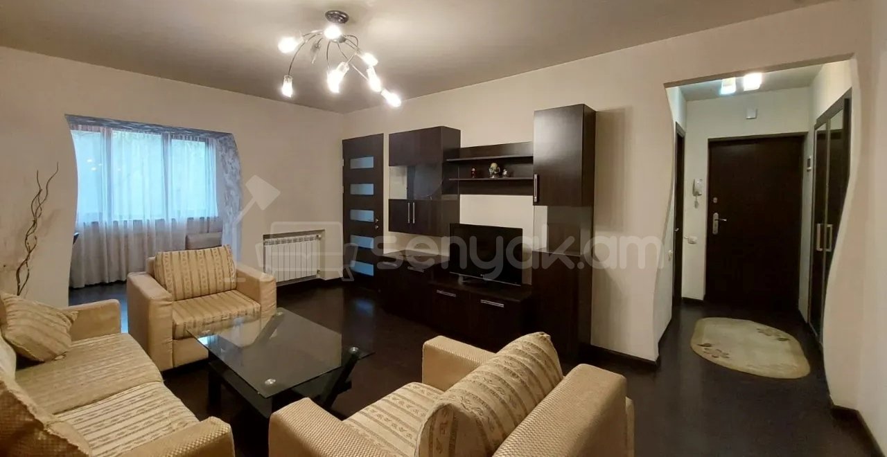 2 Սենյականոց Բնակարան Քարե Շենքում, 60քմ, 3/5 հարկ, Նորմալ Վիճակում