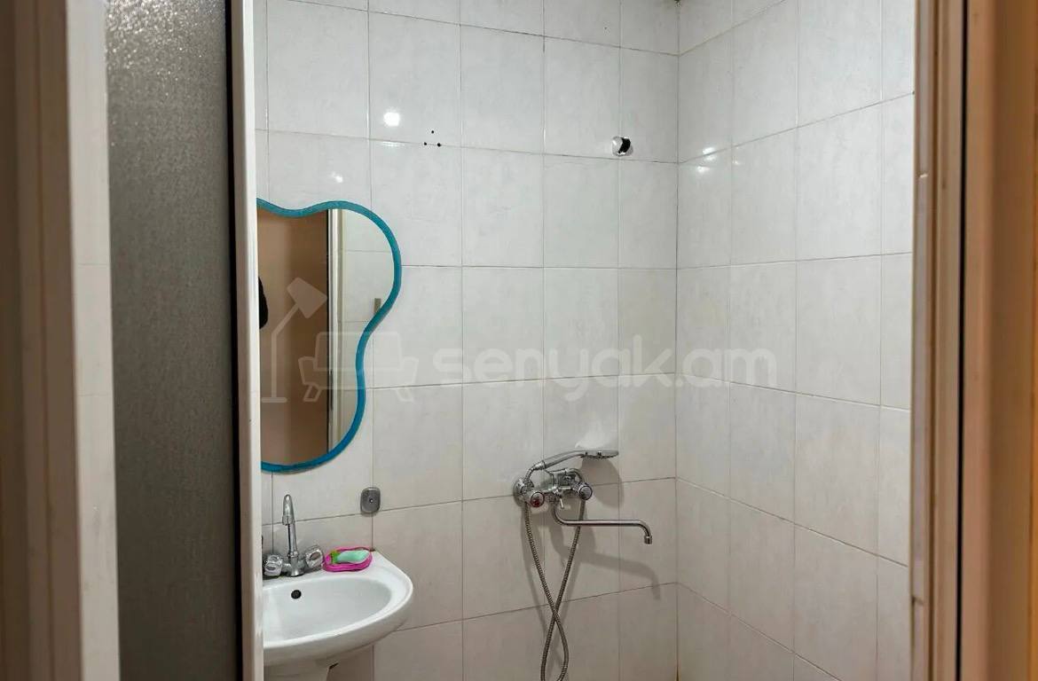 3 Սենյականոց Բնակարան Քարե Շենքում, 77քմ, 4/5 հարկ, Կոսմետիկ Վերանորոգված