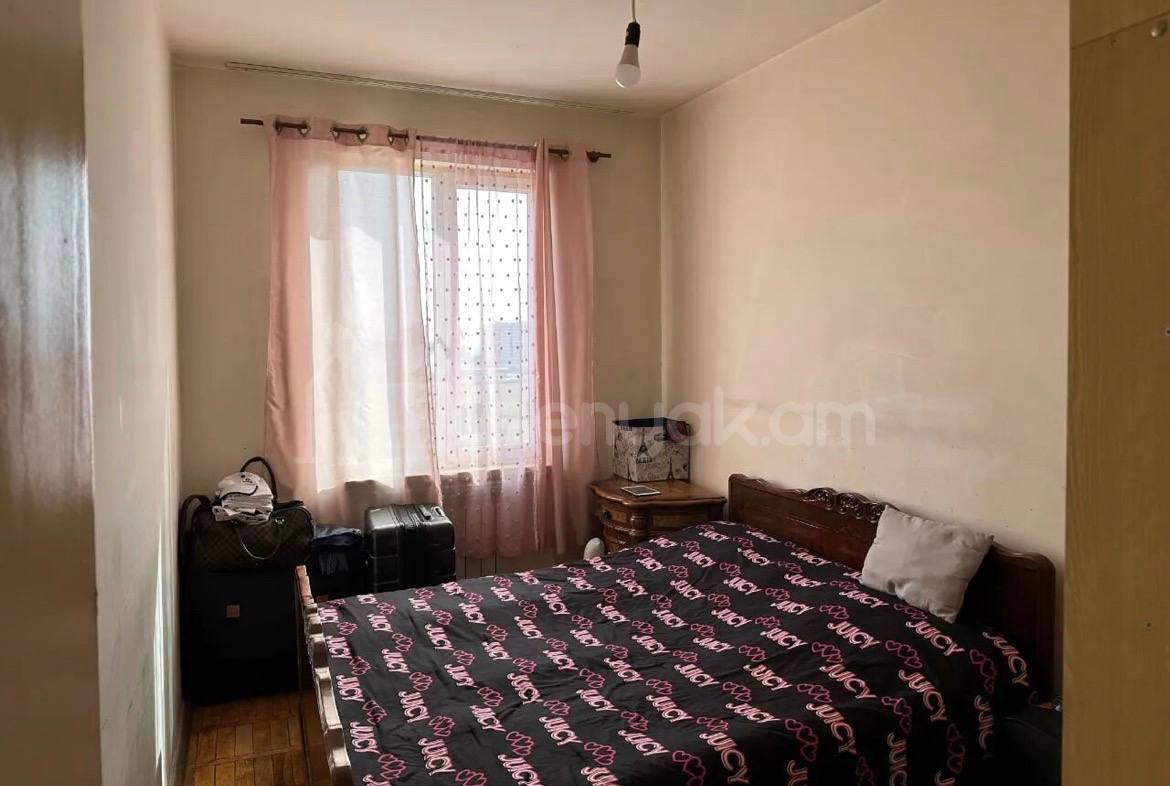 3 Սենյականոց Բնակարան Քարե Շենքում, 77քմ, 4/5 հարկ, Կոսմետիկ Վերանորոգված