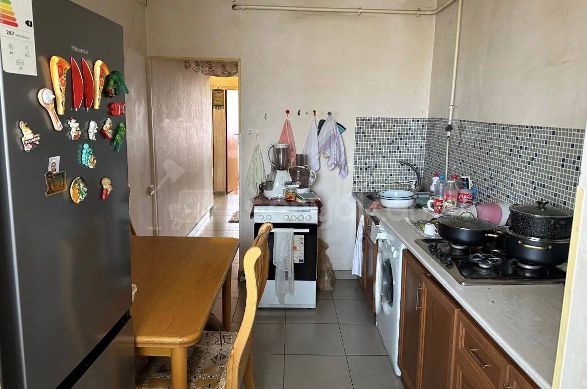 3 Սենյականոց Բնակարան Քարե Շենքում, 77քմ, 4/5 հարկ, Կոսմետիկ Վերանորոգված