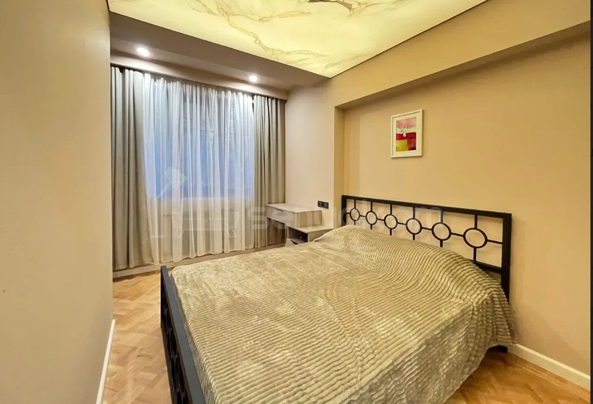 2 Սենյականոց Բնակարան, 40քմ, 2/9 հարկ, Կապիտալ Վերանորոգված, Կահավորված