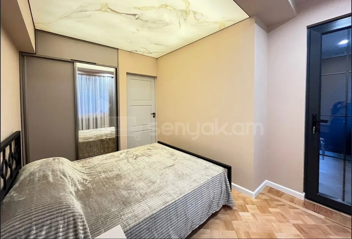 2 Սենյականոց Բնակարան, 40քմ, 2/9 հարկ, Կապիտալ Վերանորոգված, Կահավորված