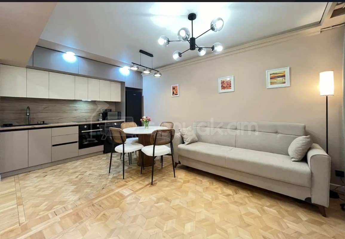 2 Սենյականոց Բնակարան, 40քմ, 2/9 հարկ, Կապիտալ Վերանորոգված, Կահավորված