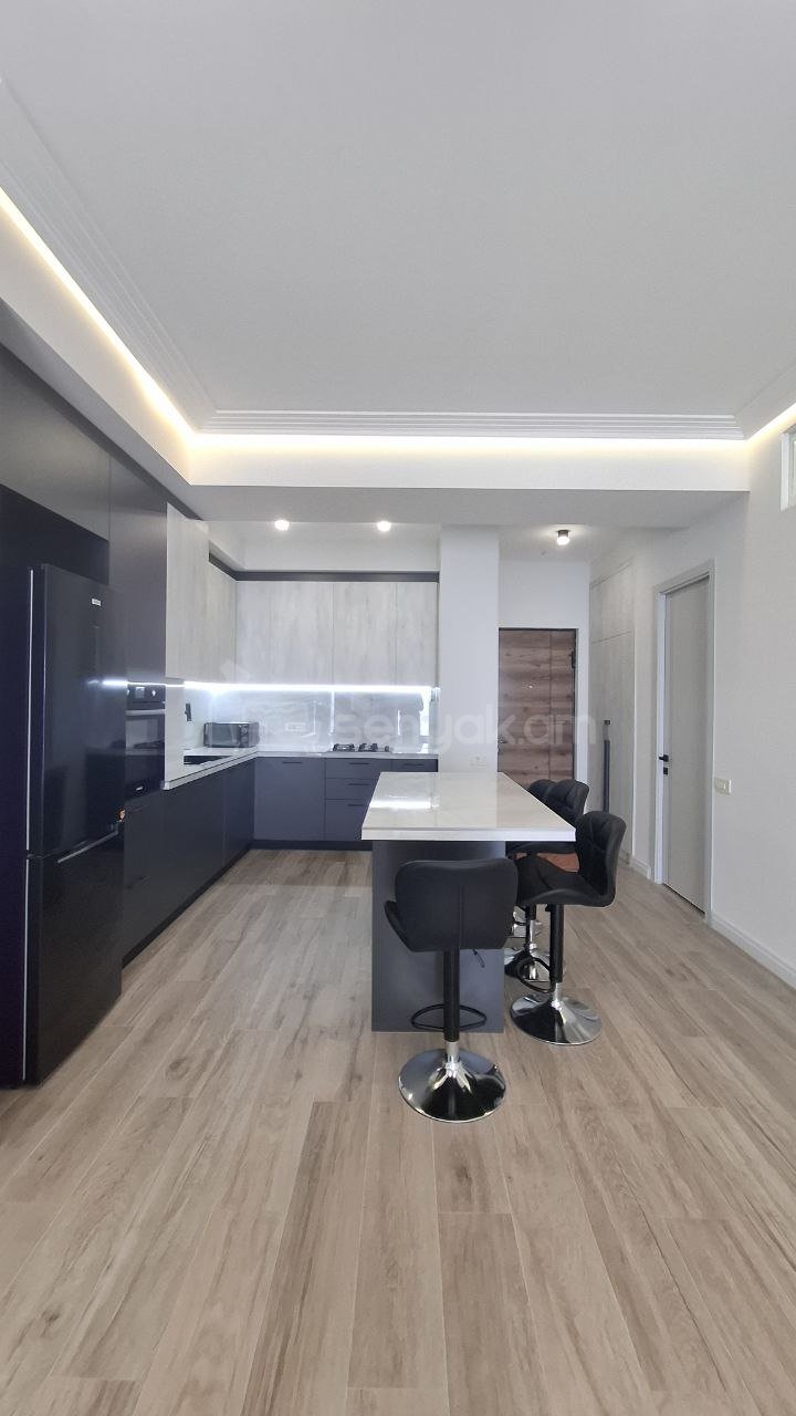 3 Սենյականոց Բնակարան Նորակառույցում, 72քմ, 8/18 հարկ, Կապիտալ Վերանորոգված, Կահավորված