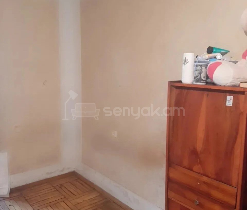 1 Սենյականոց Բնակարան, 51քմ, 1/9 հարկ, Պետական Վիճակում