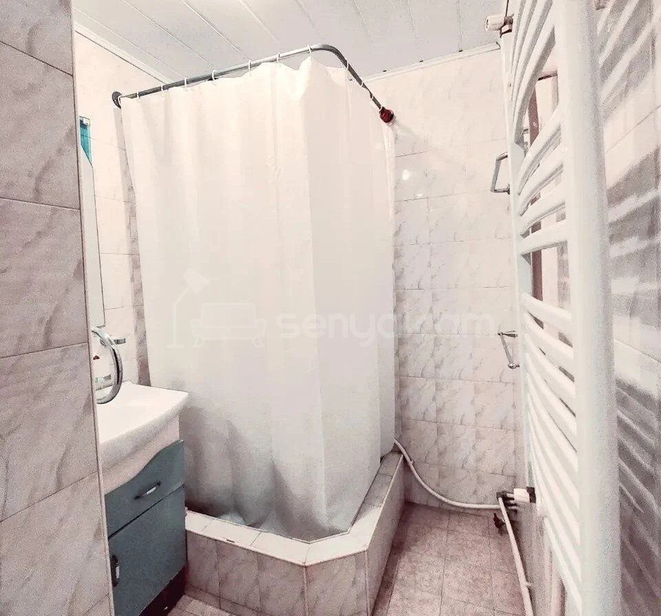 4 Սենյականոց Բնակարան, 91քմ, 3/9 հարկ, Նորմալ Վիճակում