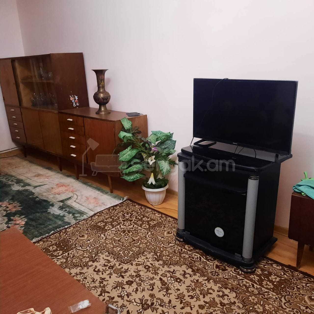 1 Սենյականոց Բնակարան Քարե Շենքում, 50քմ, 2/5 հարկ, Կապիտալ Վերանորոգված, Կահավորված, Արևկող