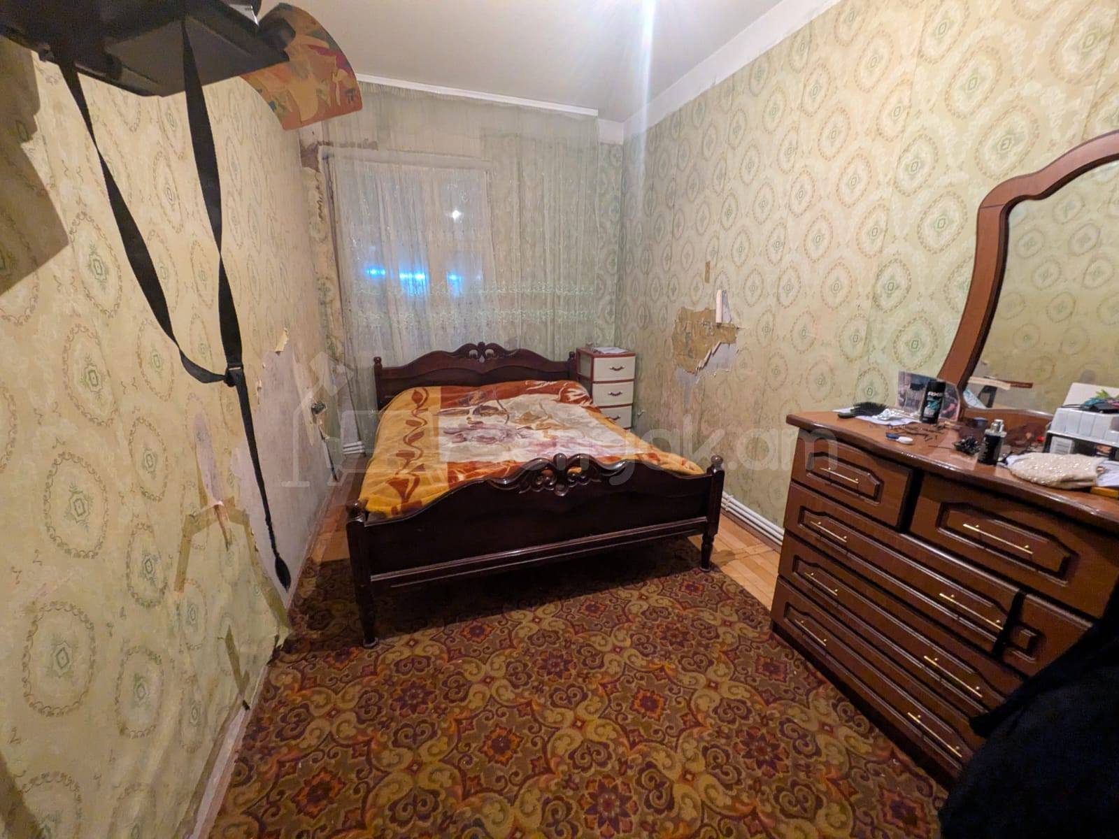 3 Սենյականոց Բնակարան, 96քմ, 2/9 հարկ, Պետական Վիճակում