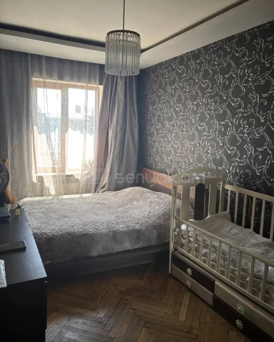 2 Սենյականոց Բնակարան Քարե Շենքում, 55քմ, 5/5 հարկ, Նորմալ Վիճակում