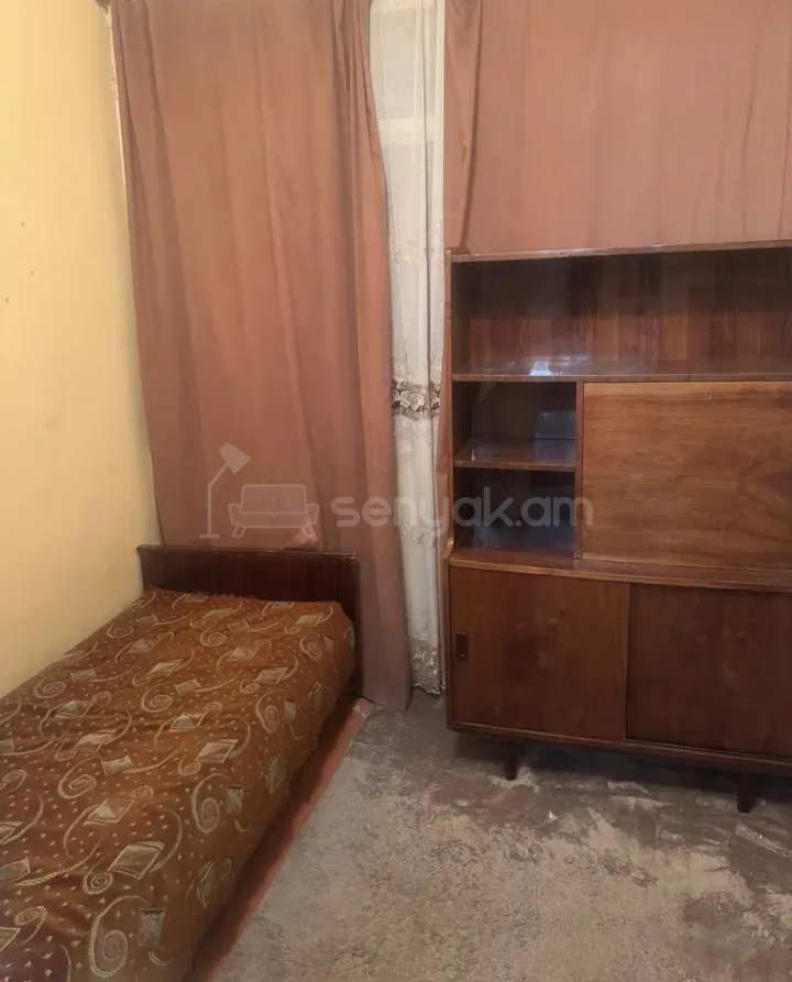 2 Սենյականոց Բնակարան Քարե Շենքում, 54քմ, 4/5 հարկ, Կապիտալ Վերանորոգված, Կահավորված