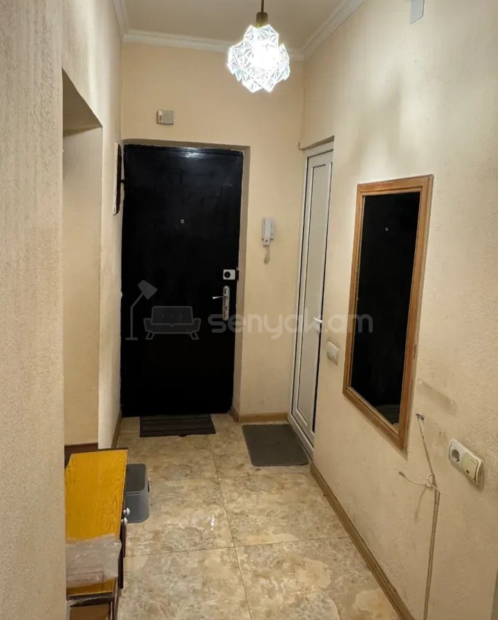 2 Սենյականոց Բնակարան Քարե Շենքում, 54քմ, 4/5 հարկ, Կապիտալ Վերանորոգված, Կահավորված