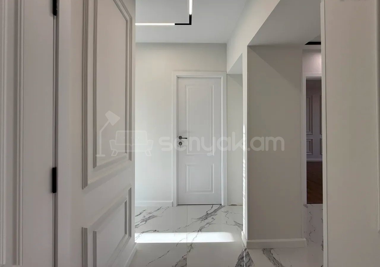 3 Սենյականոց Բնակարան Քարե Շենքում, 75քմ, 3/5 հարկ, Կապիտալ Վերանորոգված