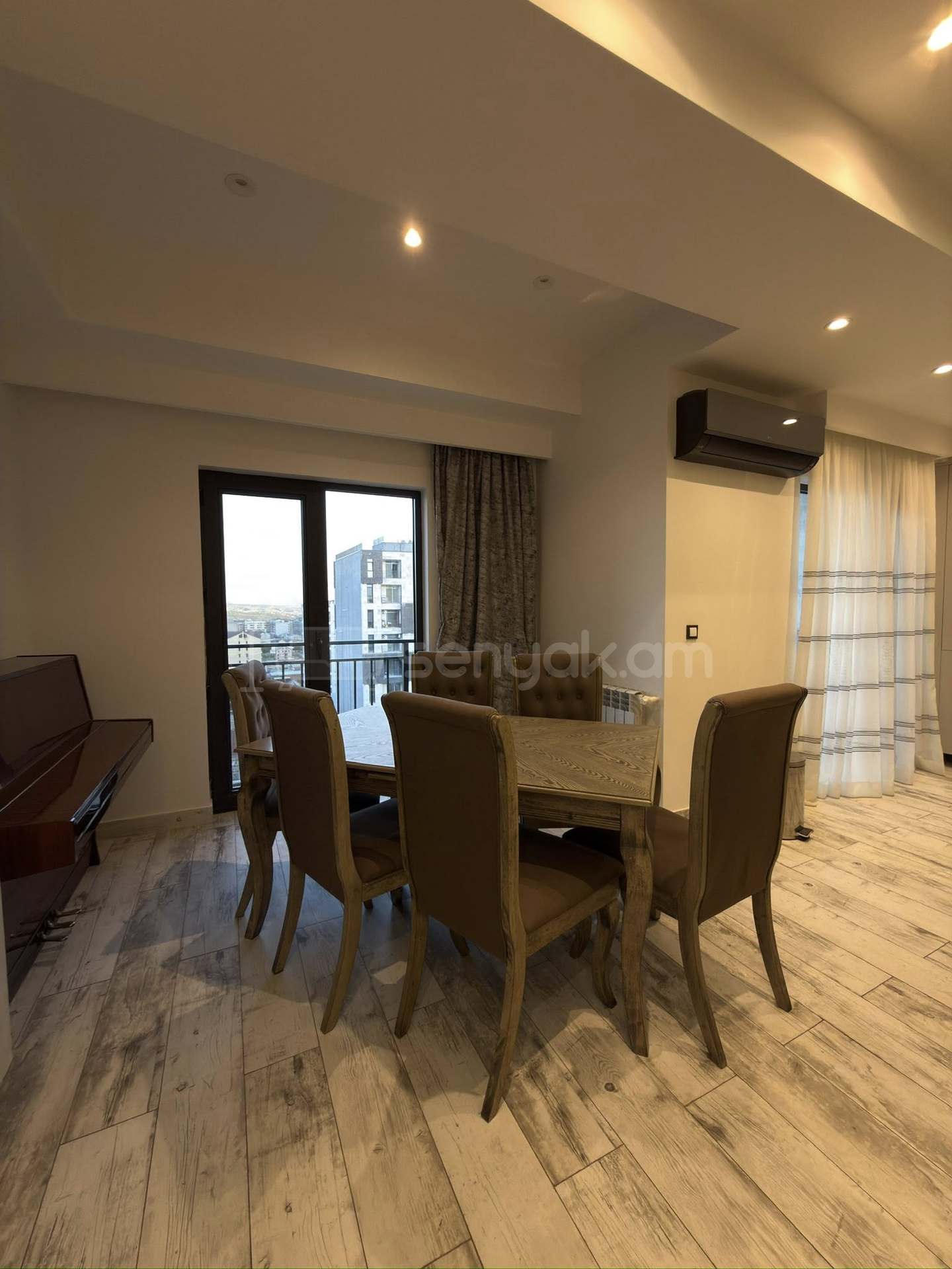 3 Սենյականոց Բնակարան Նորակառույցում, 87քմ, 5/8 հարկ, Կապիտալ Վերանորոգված