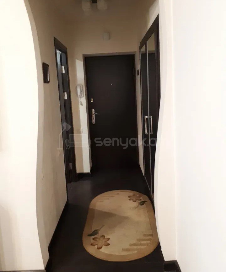 2 Սենյականոց Բնակարան Քարե Շենքում, 60քմ, 3/5 հարկ, Կապիտալ Վերանորոգված