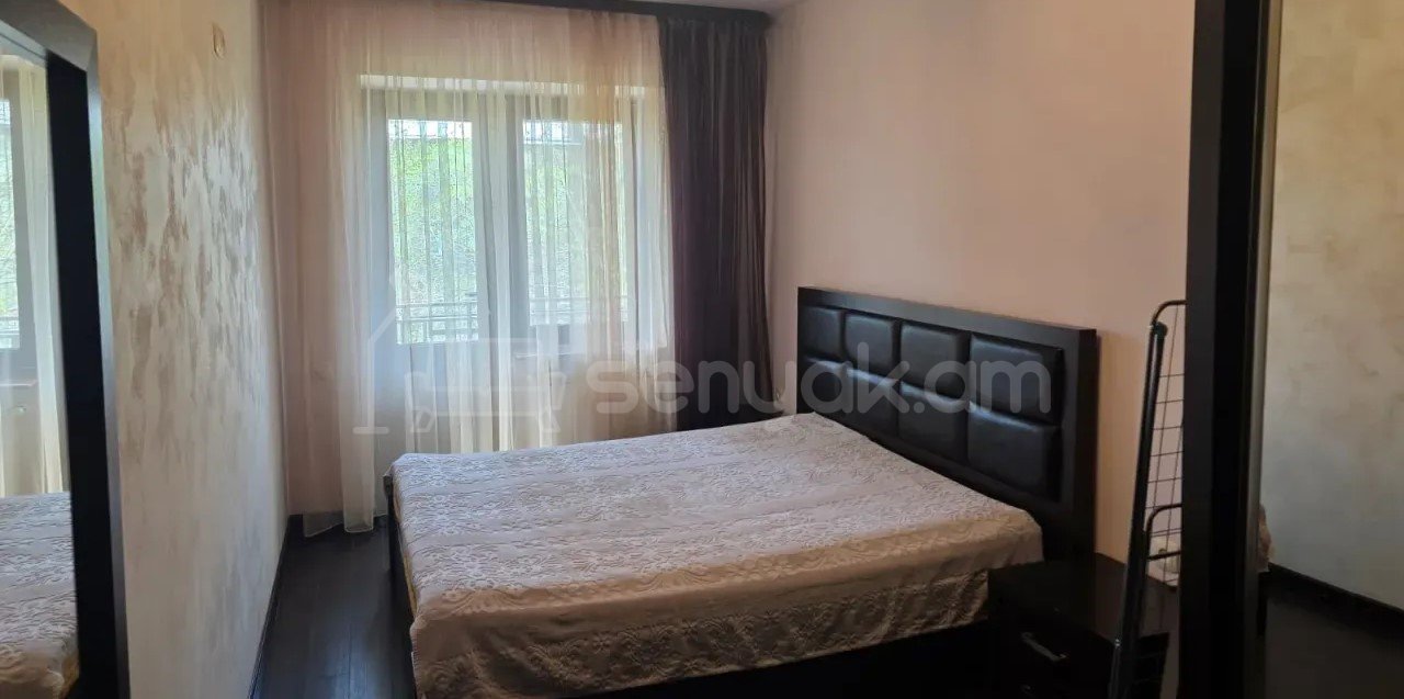 2 Սենյականոց Բնակարան Քարե Շենքում, 60քմ, 3/5 հարկ, Կապիտալ Վերանորոգված