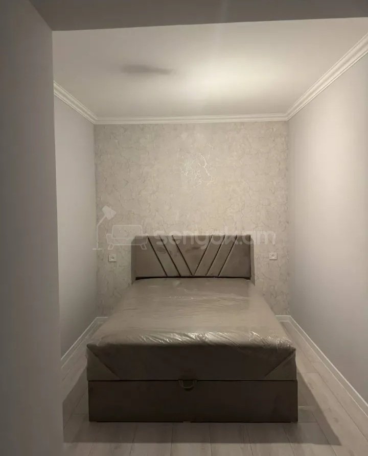 2 Սենյականոց Բնակարան Քարե Շենքում, 50քմ, 4/5 հարկ, Դիզայներական Վերանորոգված, Կահավորված