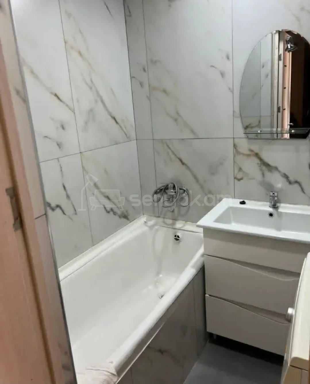 3 Սենյականոց Բնակարան, 64քմ, 8/9 հարկ, Նորմալ Վիճակում, Կահավորված, Արևկող