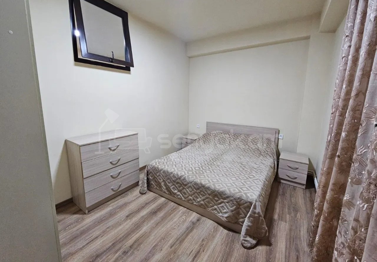 3 Սենյականոց Բնակարան, 70քմ, 2/14 հարկ, Նորմալ Վիճակում, Կահավորված