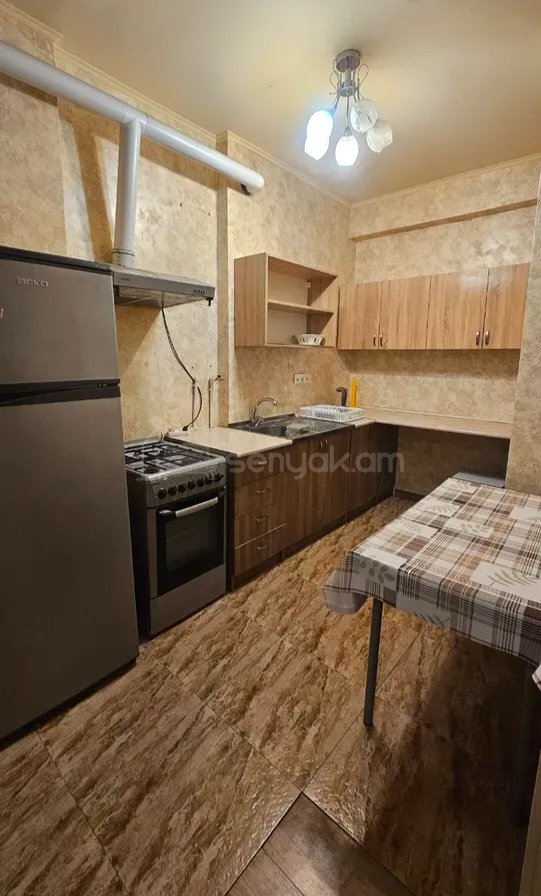 3 Սենյականոց Բնակարան, 70քմ, 2/14 հարկ, Նորմալ Վիճակում, Կահավորված