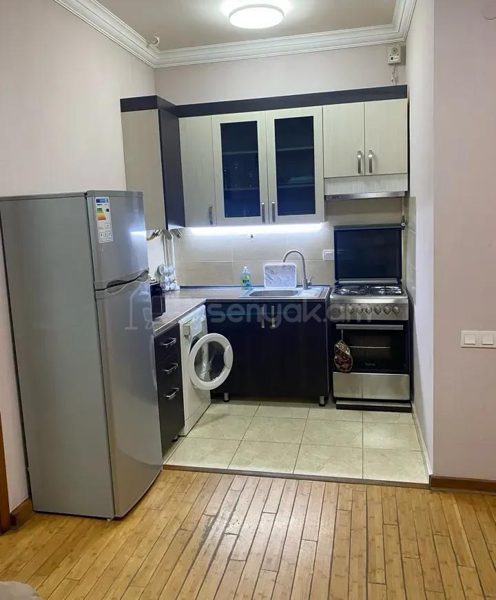 2 Սենյականոց Բնակարան Նորակառույցում, 42քմ, 2/14 հարկ, Կապիտալ Վերանորոգված, Կահավորված