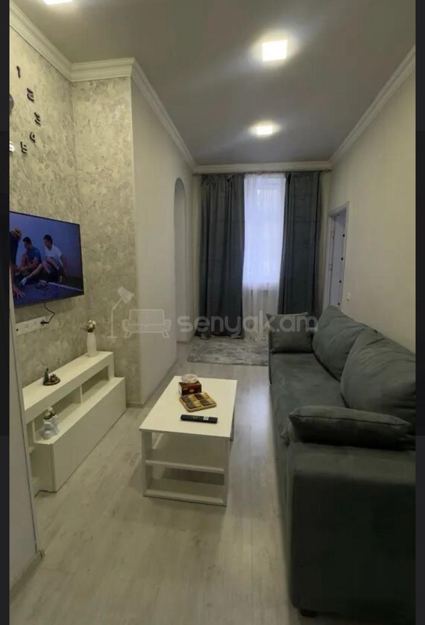 3 Սենյականոց Բնակարան Քարե Շենքում, 46քմ, 2/2 հարկ, Կապիտալ Վերանորոգված, Կահավորված, Արևկող