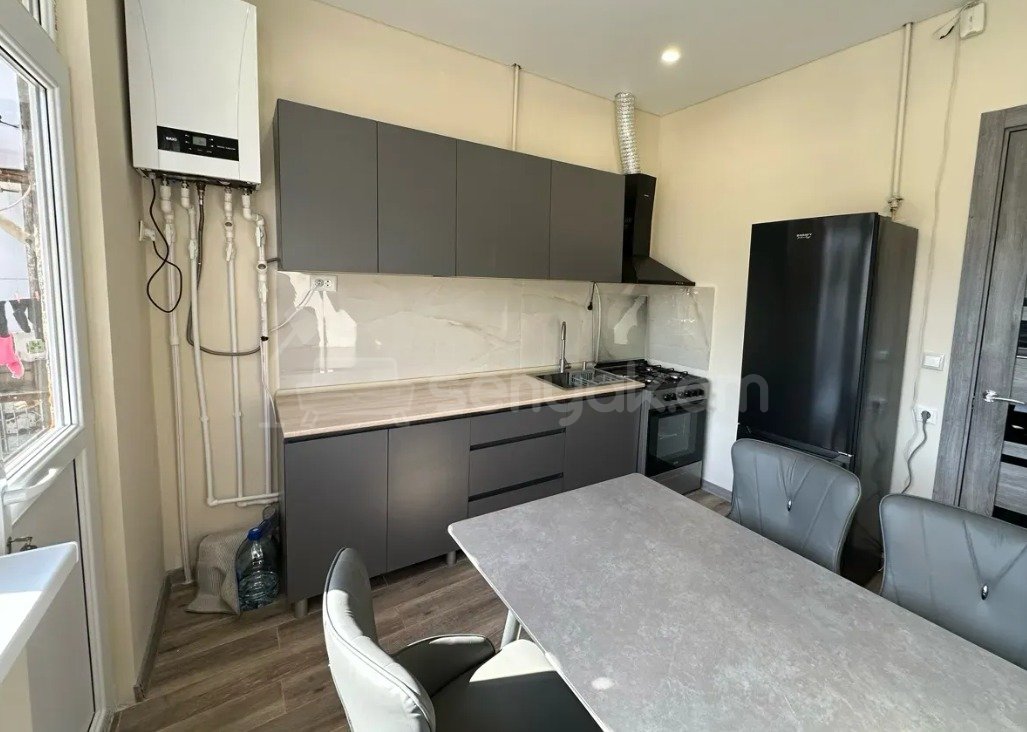 3 Սենյականոց Բնակարան, 75քմ, 3/3 հարկ, Կապիտալ Վերանորոգված, Կահավորված, Արևկող