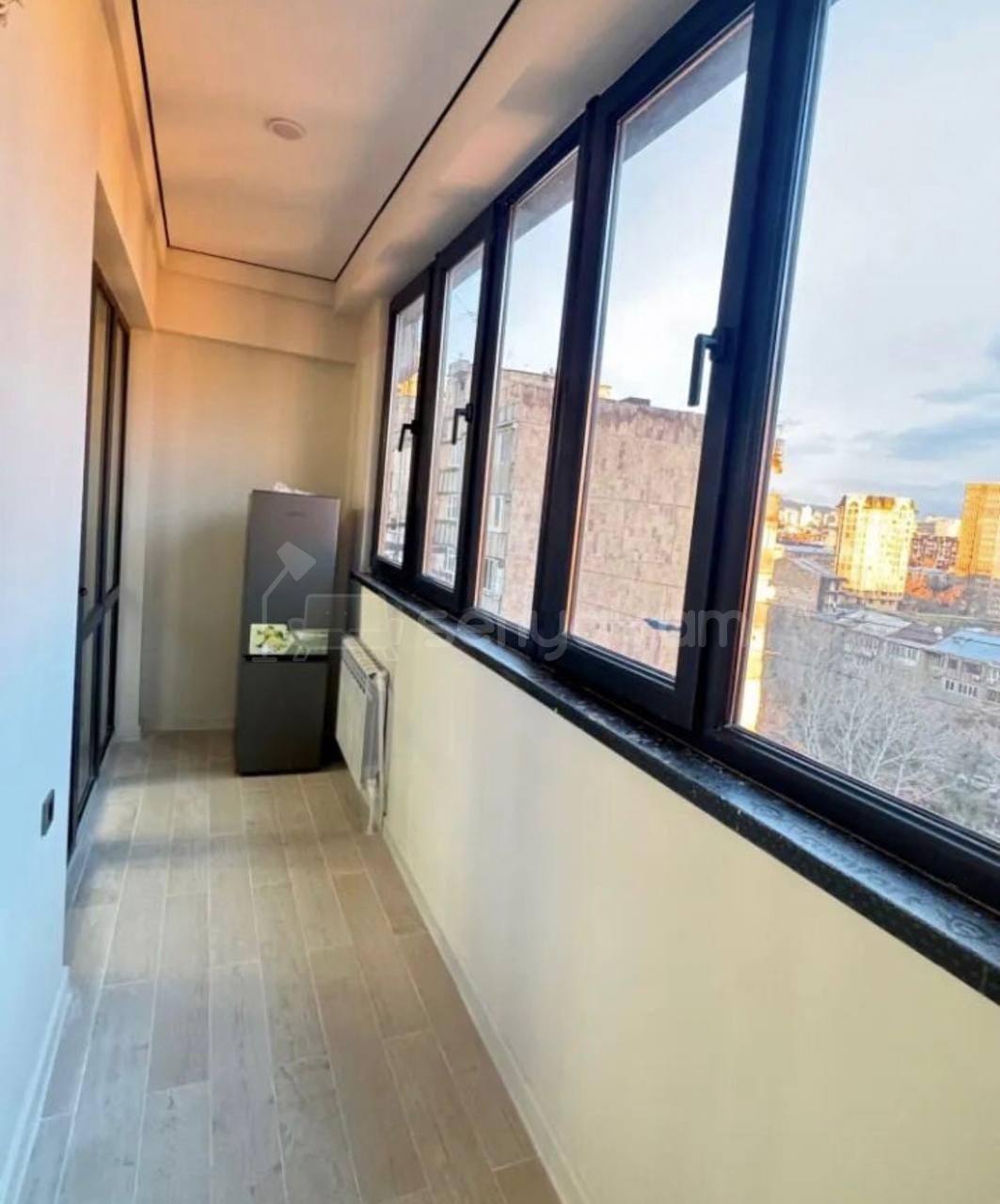 2 Սենյականոց Բնակարան, 43քմ, 8/9 հարկ, Կապիտալ Վերանորոգված