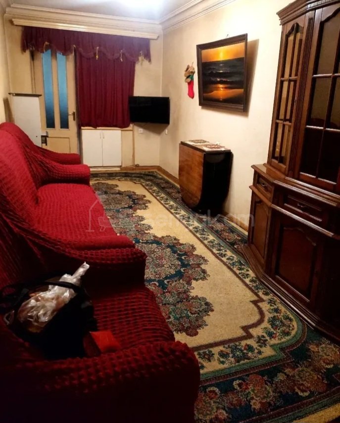 2 Սենյականոց Բնակարան Քարե Շենքում, 57քմ, 2/5 հարկ, Նորմալ Վիճակում, Կահավորված