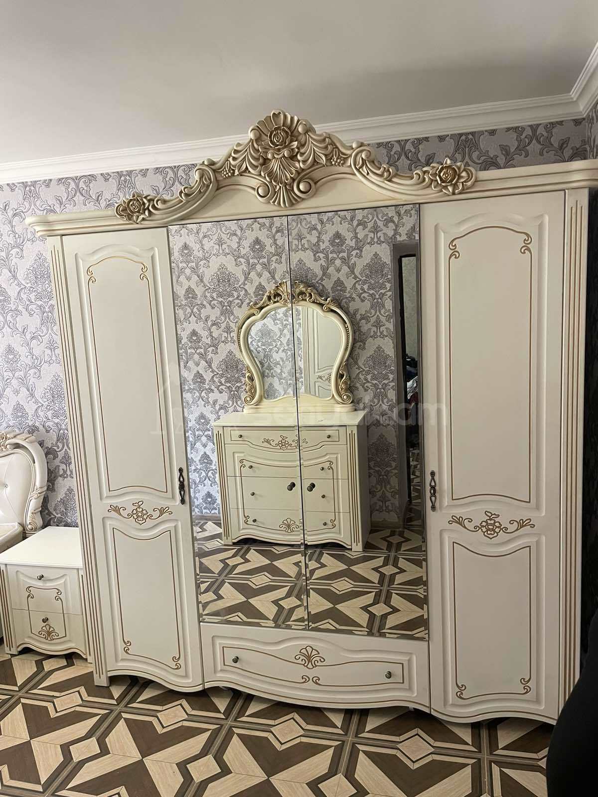 2 Սենյականոց Բնակարան Քարե Շենքում, 67քմ, 4/5 հարկ, Կապիտալ Վերանորոգված