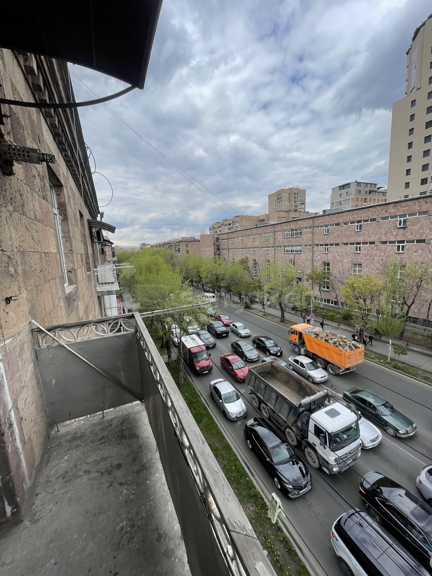 2 Սենյականոց Բնակարան Քարե Շենքում, 50քմ, 5/5 հարկ, Կոսմետիկ Վերանորոգված, Կահավորված, Արևկող