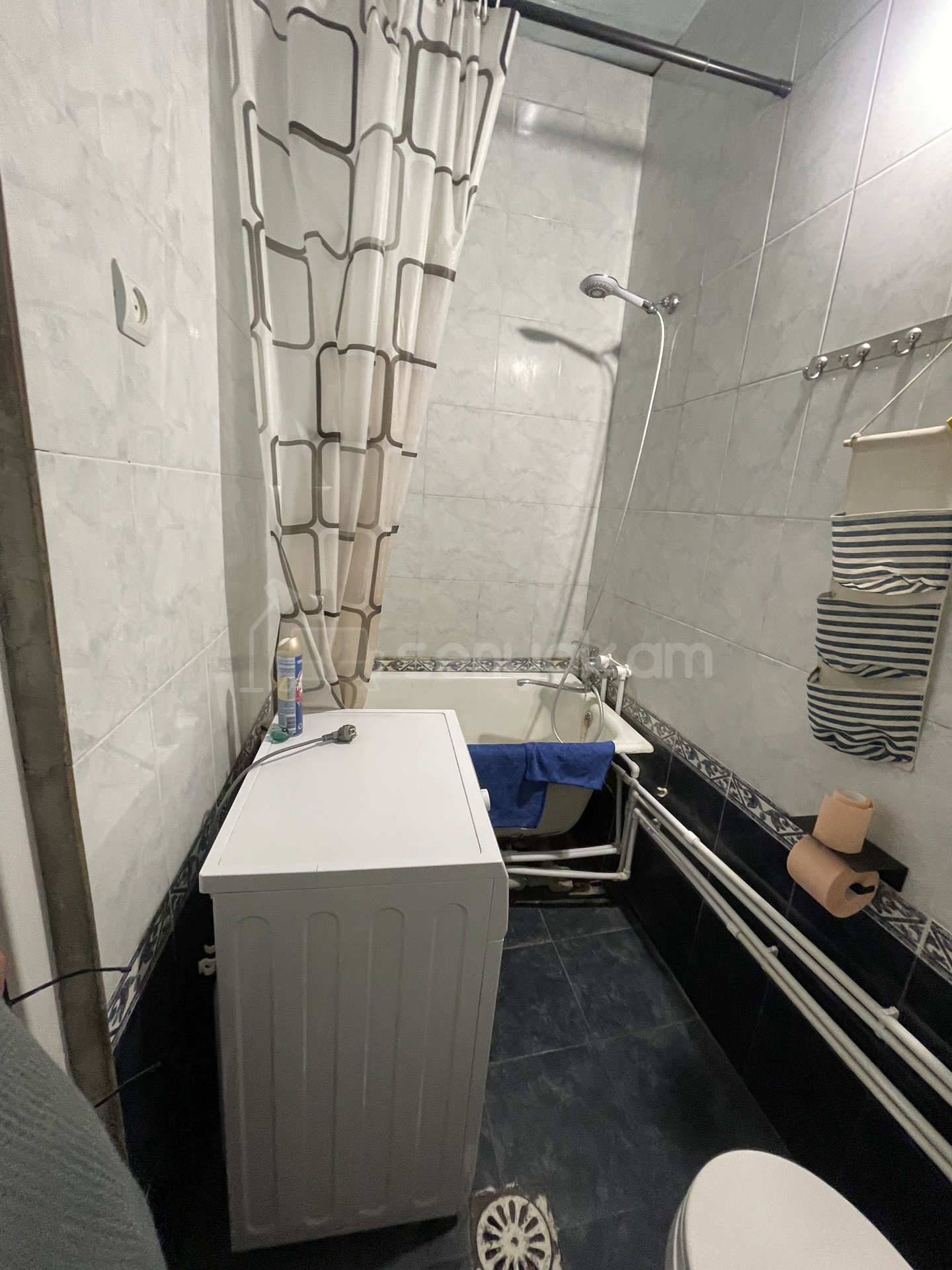 2 Սենյականոց Բնակարան Քարե Շենքում, 50քմ, 5/5 հարկ, Կոսմետիկ Վերանորոգված, Կահավորված, Արևկող